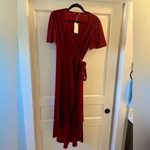 Cranberry wrap dress, perfect for family pictures.